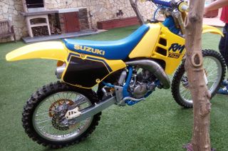 Guías freno basculante RM 125/250 Suzuki