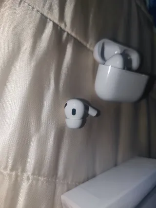 Auriculares bluetooth blancos