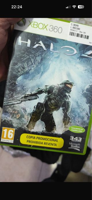 Xbox 360 con mandos y juegos