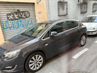 Opel Astra 2014 Turbo Excellence