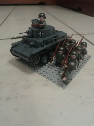 Lego compatibile Carro armato WW2 + 12 soldati
