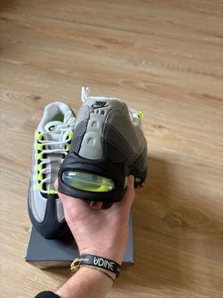 Nike Air Max 95 OG Big Bubble Neon (2025) 42 EU
