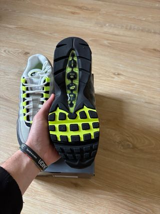 Nike Air Max 95 OG Big Bubble Neon (2025) 42 EU