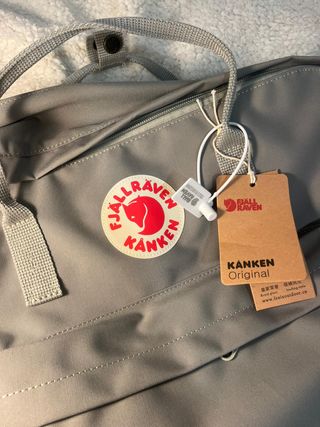 Bolso Viaje Fjallraven Kanken Gris