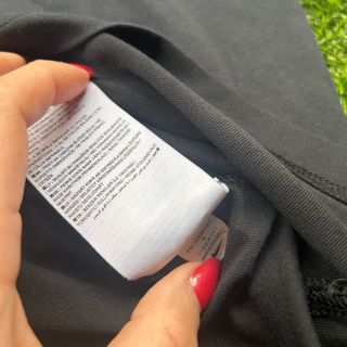 Jersey Nike cuello vuelto negro