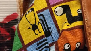 Mochila de monstruos de piel sintético