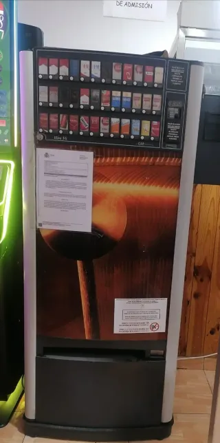 Máquina Expendedora Elite 36