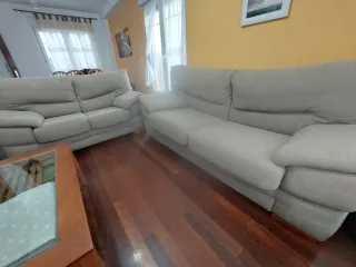 Conjunto 2 sofás beige y marrón