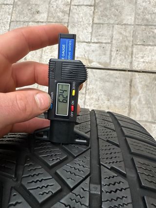 Neumáticos 235/50 R19 CONTINENTAL