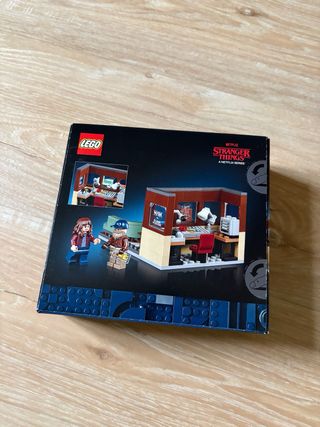 LEGO Stranger Things Stazione Radio WSQK #40891