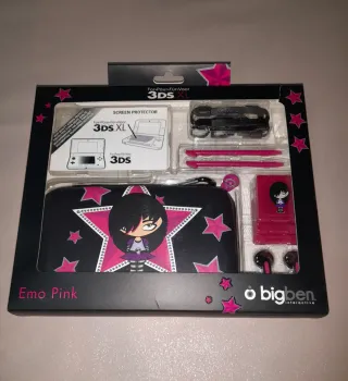 NUEVO.Funda Emo Purple 3DS XL Bigben Interactive