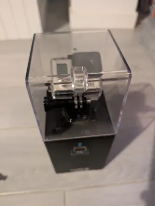 GoPro Hero 3 Bianca + Accessori + Scatola + batterie