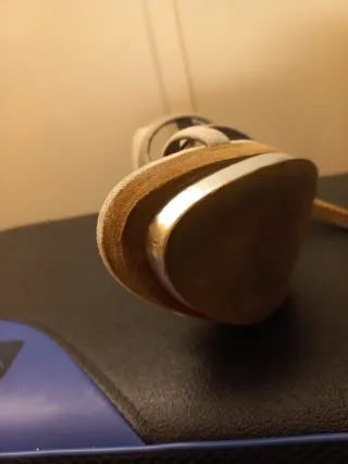 Sandalo donna Guess beige/oro