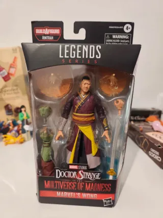 Figura Marvel Legends Wong Hasbro