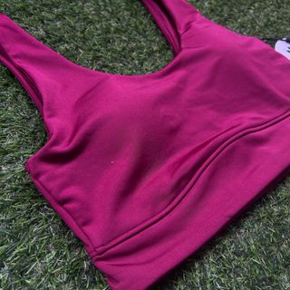 Top deportivo Kelme morado