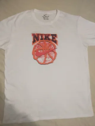 Camiseta Nike Blanca con estampado