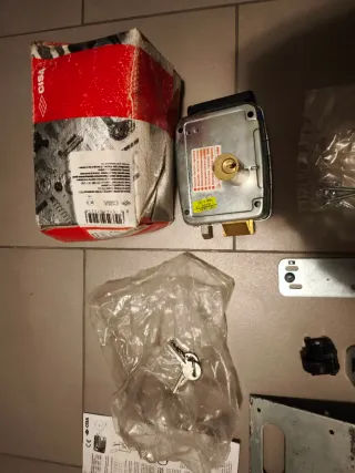 Serratura elettrica CISA 11721-50-1 destra