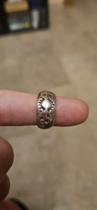 Anillo plata sol y estrellas caladas