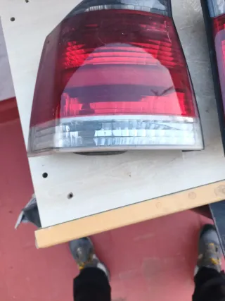 Pilotos Traseros Opel Vectra GTS