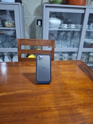 Scatola iPhone 11 Pro Max verde