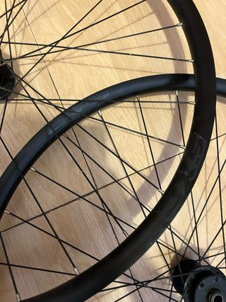 Ruedas gravel carretera giant sx2