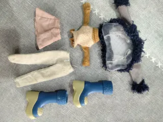 Lotto di bambole Bratz e accessori