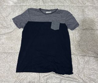 Camiseta ZARA bicolor con bolsillo