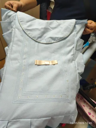 Colcha capazo azul con lazos