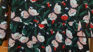 Vestido estampado floral negro