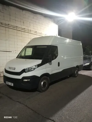 Se hacen mudanzas, portes...ect economico