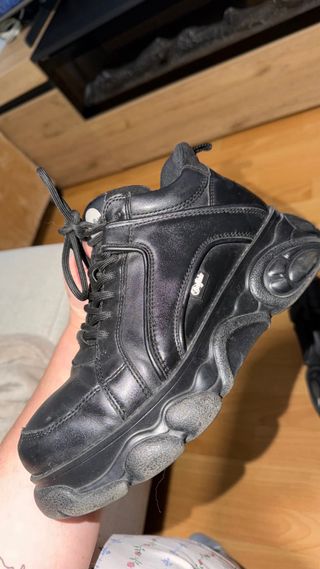 Zapatillas Buffalo Negras Usadas