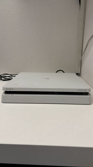 PlayStation 4 Slim 500GB Bianca