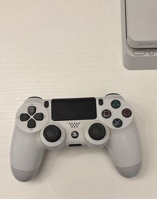 PlayStation 4 Slim 500GB Bianca