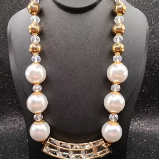 Collana perle bianche grandi e cristalli oro
