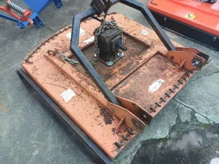 Desbrozadora de cadenas