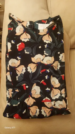 Vestido estampado flores negro