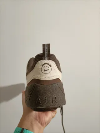 T45 Nike Zoom Field JaXX Travis Scott