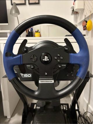 PS4 (PlayStation 4) + Volante Thrustmaster T150