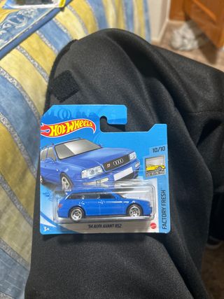 Hot Wheels Audi RS2 Avant 94 Azul