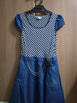 Vestido vaquero con rayas. Talla Única. 3 EUROS