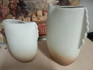 2 jarrones de cerámica beige