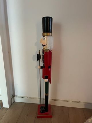 Cascanueces de madera grande