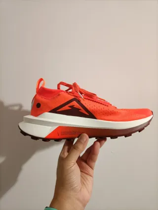 T39 Nike Zegama Trail 2 Naranjas