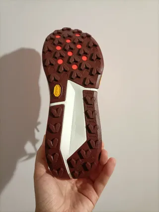 T39 Nike Zegama Trail 2 Naranjas