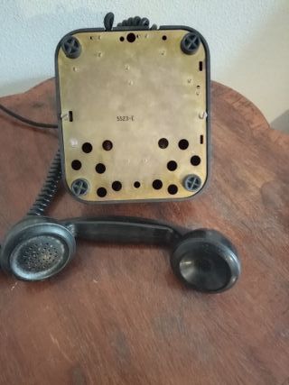 Teléfono antiguo CTNE baquelita años 40