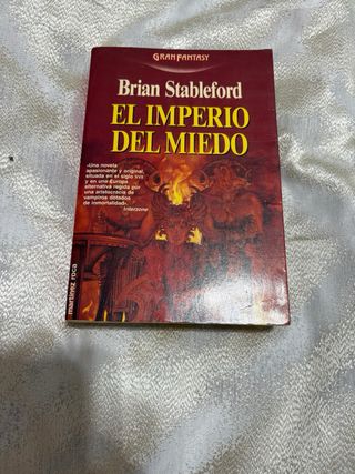 Libros sin estrenar . Muchos titulos