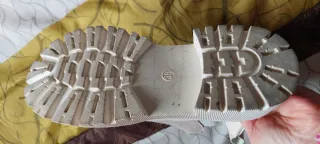 Botas Beige. Talla 38 pequeña. Dan para un 37.