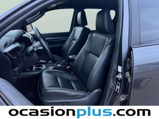 Toyota Hilux 2.8 D-4D C. Doble Invincible A/T 150 kW (204 CV)
