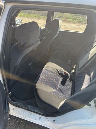 Volvo 440 1998