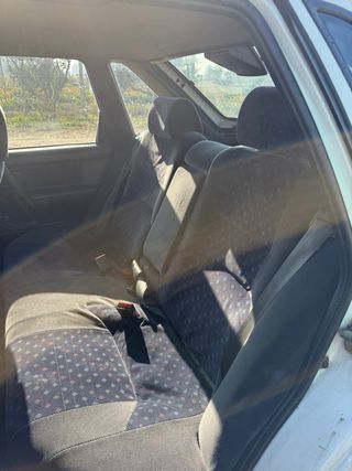 Volvo 440 1998